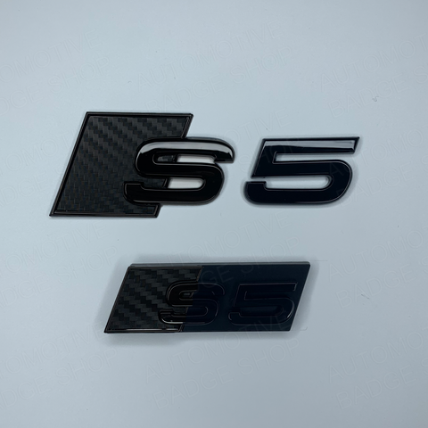 Carbon S5 Rear and Grill Badge